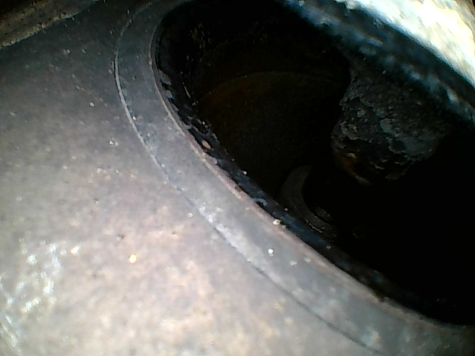Cylinder 1 intake valve seat
